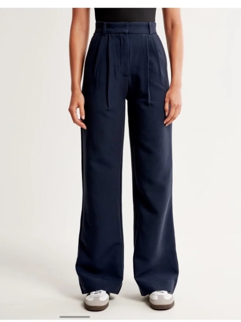 Abercrombie Sloane Pants in Navy size Medium